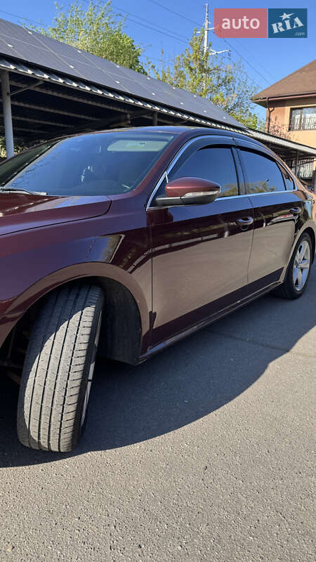 Седан Volkswagen Passat 2012 в Кривому Розі