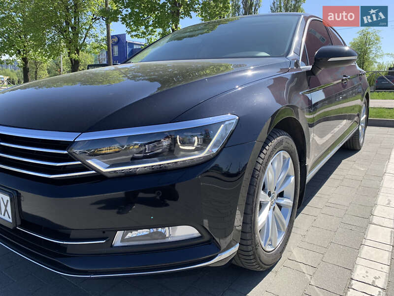Седан Volkswagen Passat 2017 в Хмельницькому