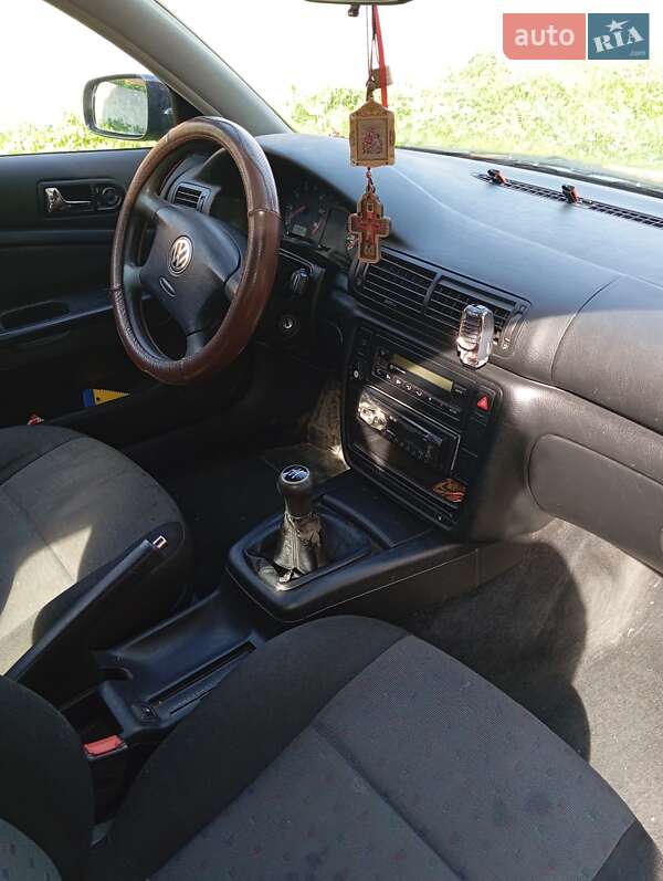 Універсал Volkswagen Passat 1997 в Теребовлі