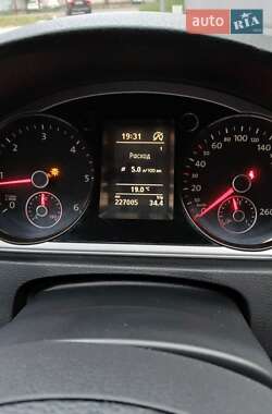 Седан Volkswagen Passat 2012 в 