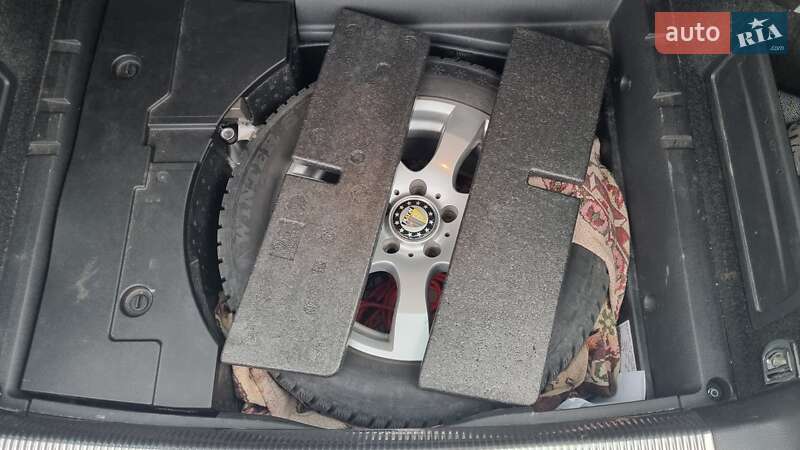 Універсал Volkswagen Passat 2011 в Києві