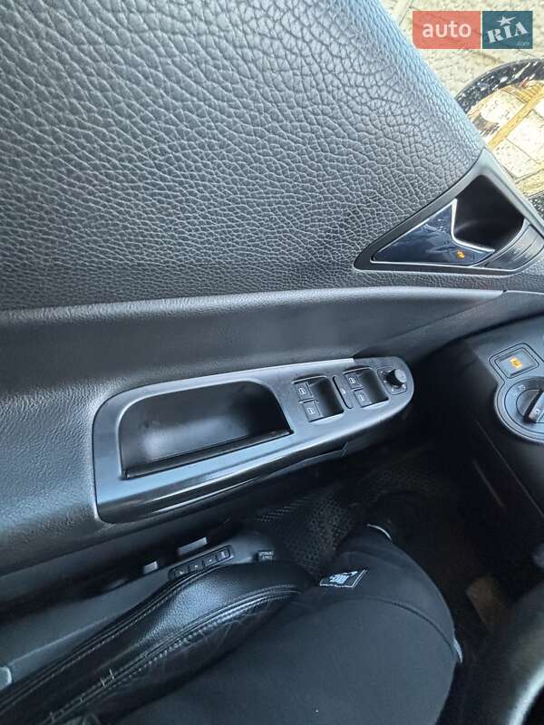 Універсал Volkswagen Passat 2007 в Тростянці
