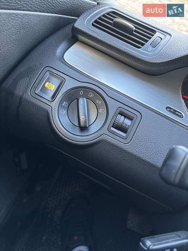Універсал Volkswagen Passat 2007 в Тростянці
