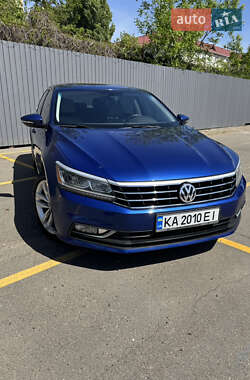 Седан Volkswagen Passat 2016 в 