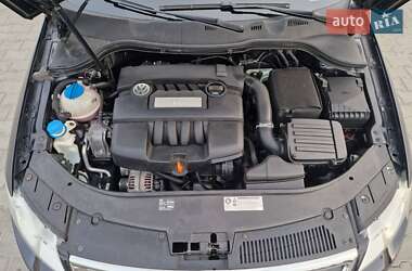 Седан Volkswagen Passat 2009 в 