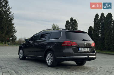 Універсал Volkswagen Passat 2012 в 