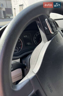 Седан Volkswagen Passat 2013 в 
