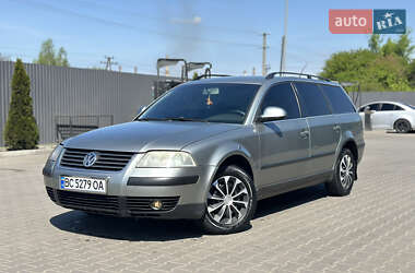 Універсал Volkswagen Passat 2004 в Шептицькому