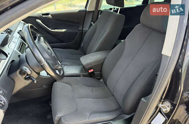 Универсал Volkswagen Passat 2010 в 