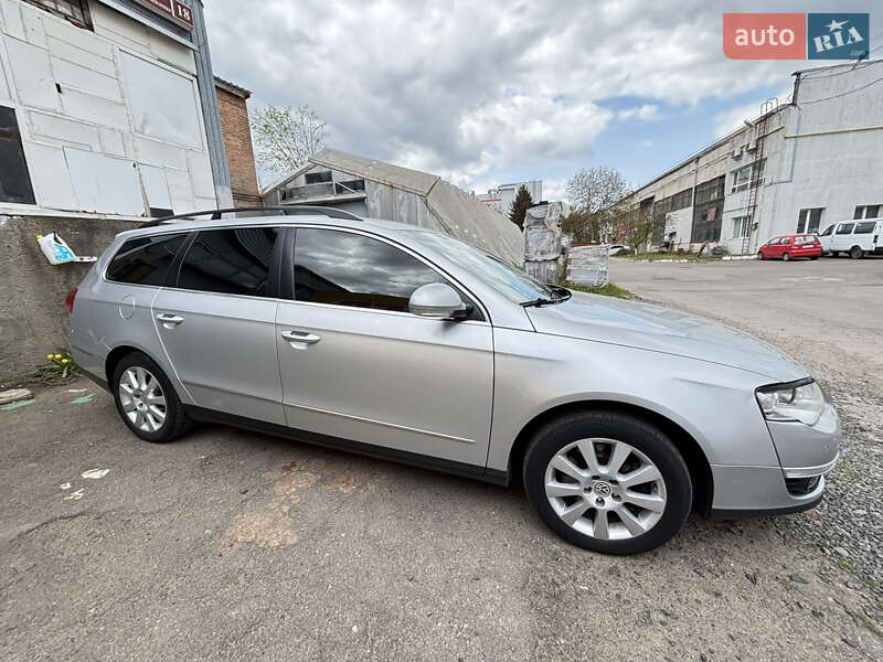 Універсал Volkswagen Passat 2010 в Вінниці