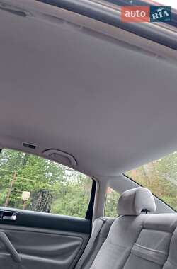 Седан Volkswagen Passat 2001 в 