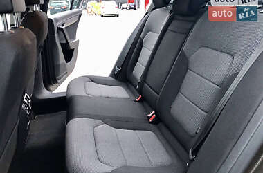 Седан Volkswagen Passat 2013 в 