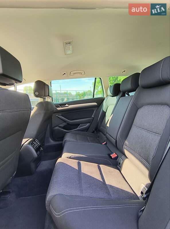 Универсал Volkswagen Passat 2017 в Полтаве