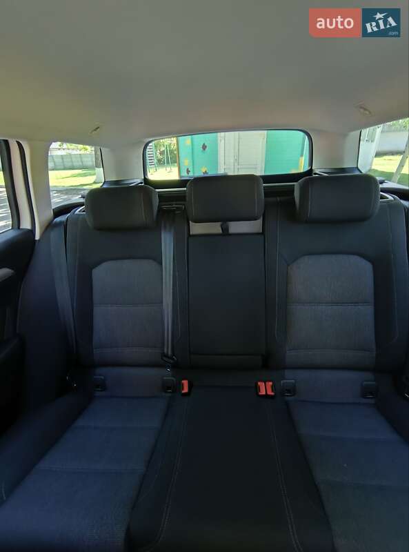 Универсал Volkswagen Passat 2017 в Полтаве