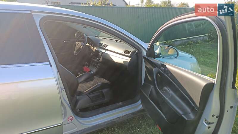 Седан Volkswagen Passat 2006 в Буске