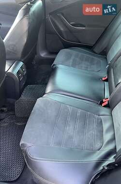 Універсал Volkswagen Passat 2006 в 