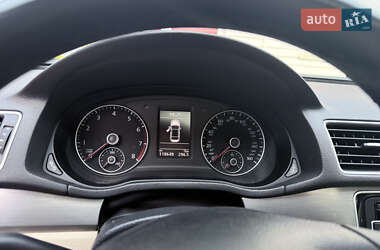 Седан Volkswagen Passat 2015 в 