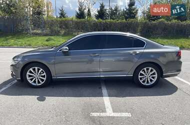 Седан Volkswagen Passat 2016 в 
