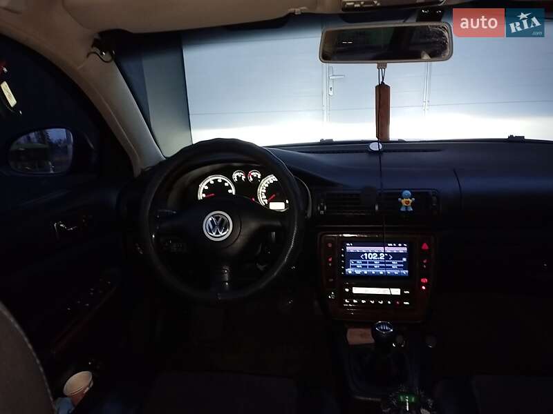Универсал Volkswagen Passat 2002 в Житомире