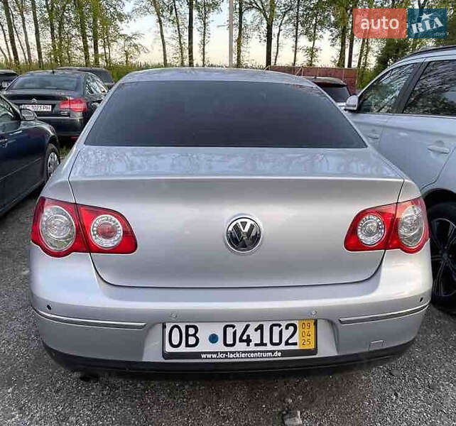 Седан Volkswagen Passat 2006 в Городке