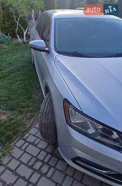 Седан Volkswagen Passat 2015 в 