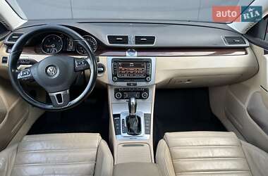 Універсал Volkswagen Passat 2011 в 