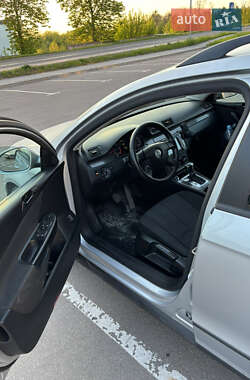 Універсал Volkswagen Passat 2010 в 