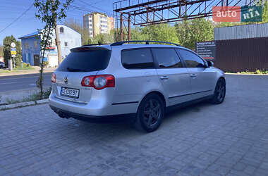 Універсал Volkswagen Passat 2005 в 