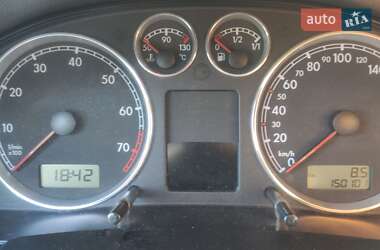 Седан Volkswagen Passat 2004 в 