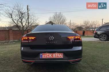 Седан Volkswagen Passat 2021 в 