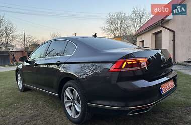 Седан Volkswagen Passat 2021 в 