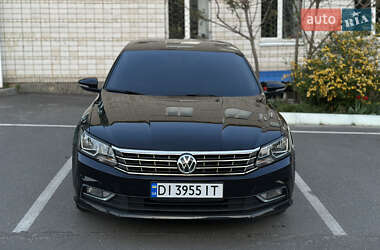Седан Volkswagen Passat 2016 в 