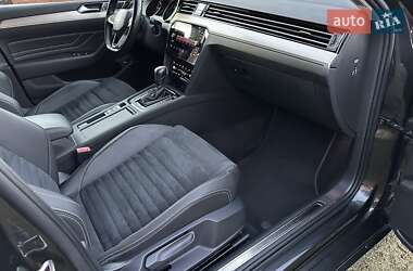 Седан Volkswagen Passat 2021 в 