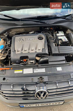 Седан Volkswagen Passat 2013 в 