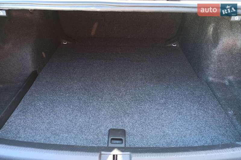 Седан Volkswagen Passat 2017 в Львове