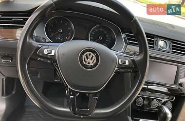 Седан Volkswagen Passat 2016 в 