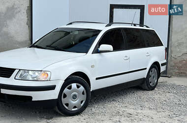 Універсал Volkswagen Passat 1998 в 