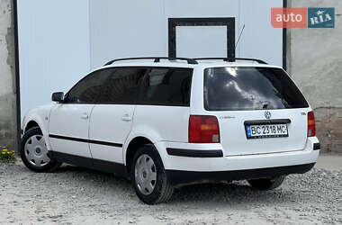 Універсал Volkswagen Passat 1998 в 