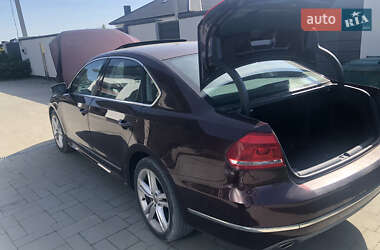 Седан Volkswagen Passat 2013 в 