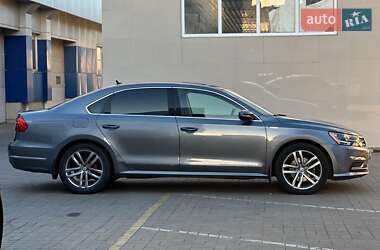 Седан Volkswagen Passat 2016 в 