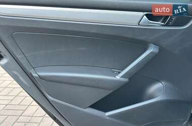Седан Volkswagen Passat 2016 в 