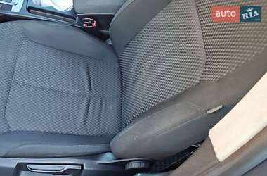 Універсал Volkswagen Passat 2012 в 