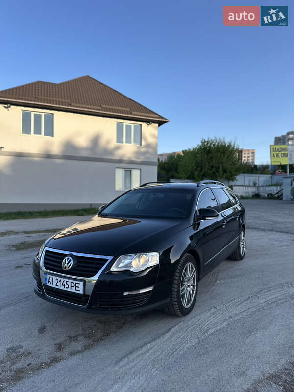 Універсал Volkswagen Passat 2010 в 