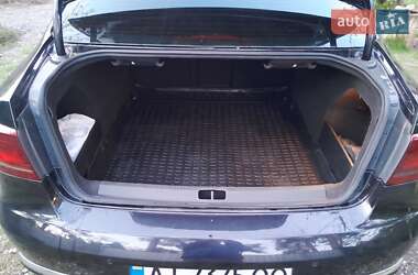 Седан Volkswagen Passat 2012 в 