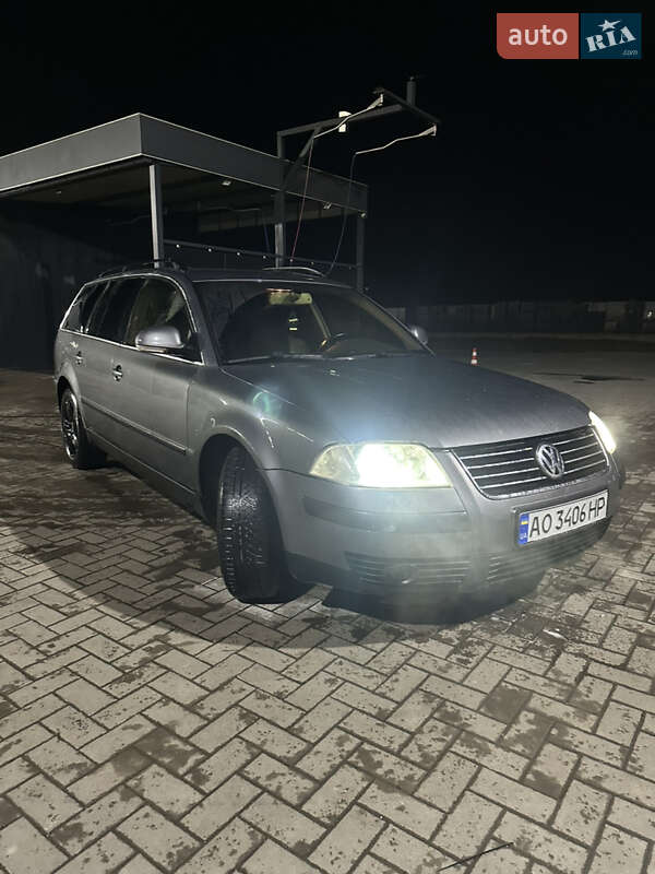Универсал Volkswagen Passat 2005 в Тячеве