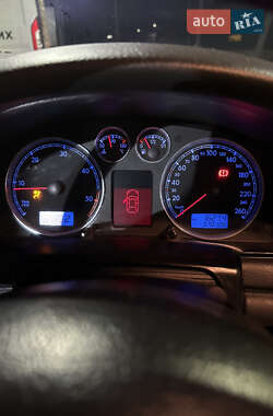 Универсал Volkswagen Passat 2005 в 
