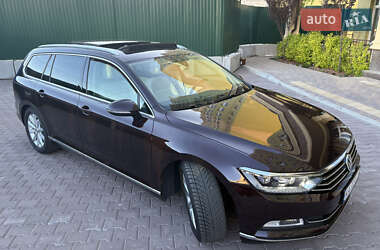 Универсал Volkswagen Passat 2015 в Киеве
