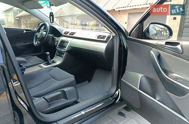 Универсал Volkswagen Passat 2010 в 