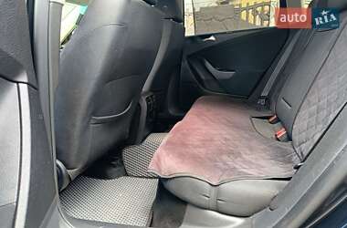 Универсал Volkswagen Passat 2010 в 