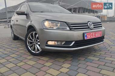 Універсал Volkswagen Passat 2012 в 